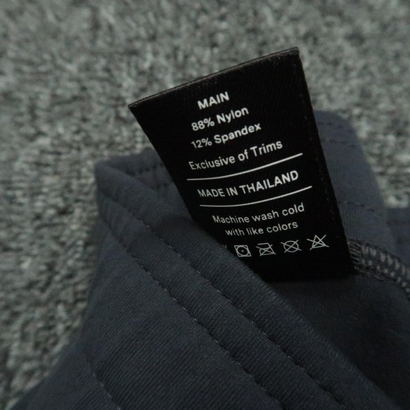 Public Rec Shorts Mens 38 Blue Flex Stretch Athletic Performance Zip Pockets - Picture 6 of 9